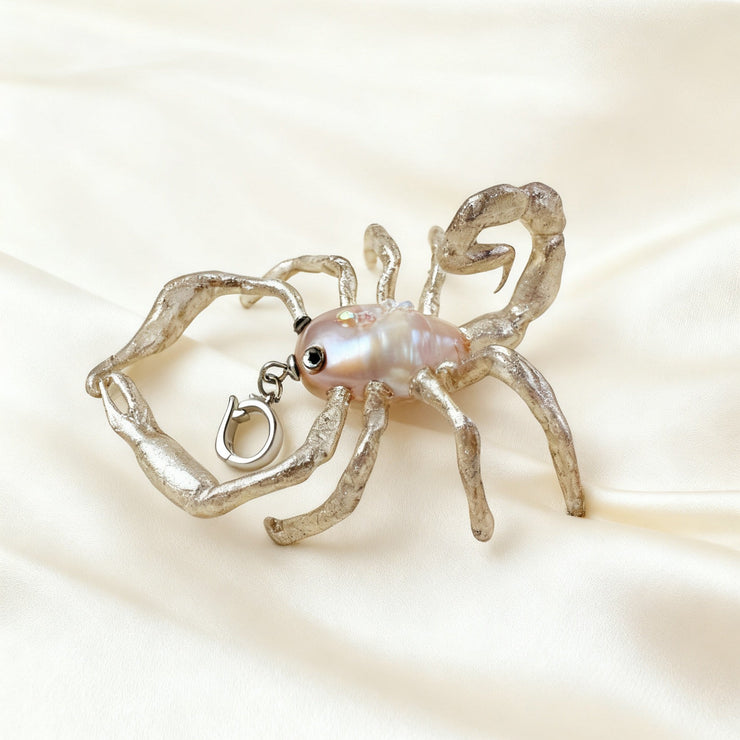 Scorpion pearl necklace pendant (with chain)